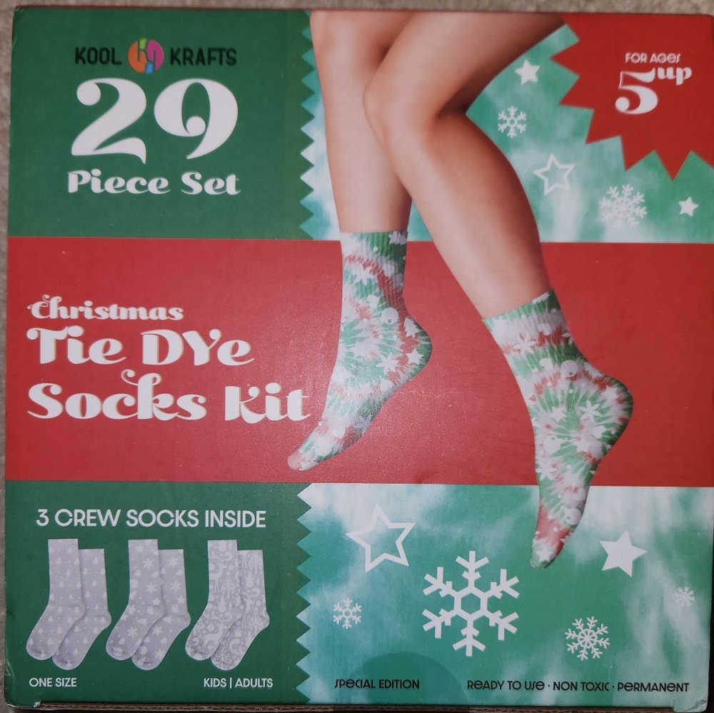 New tie dye Christmas socks kit